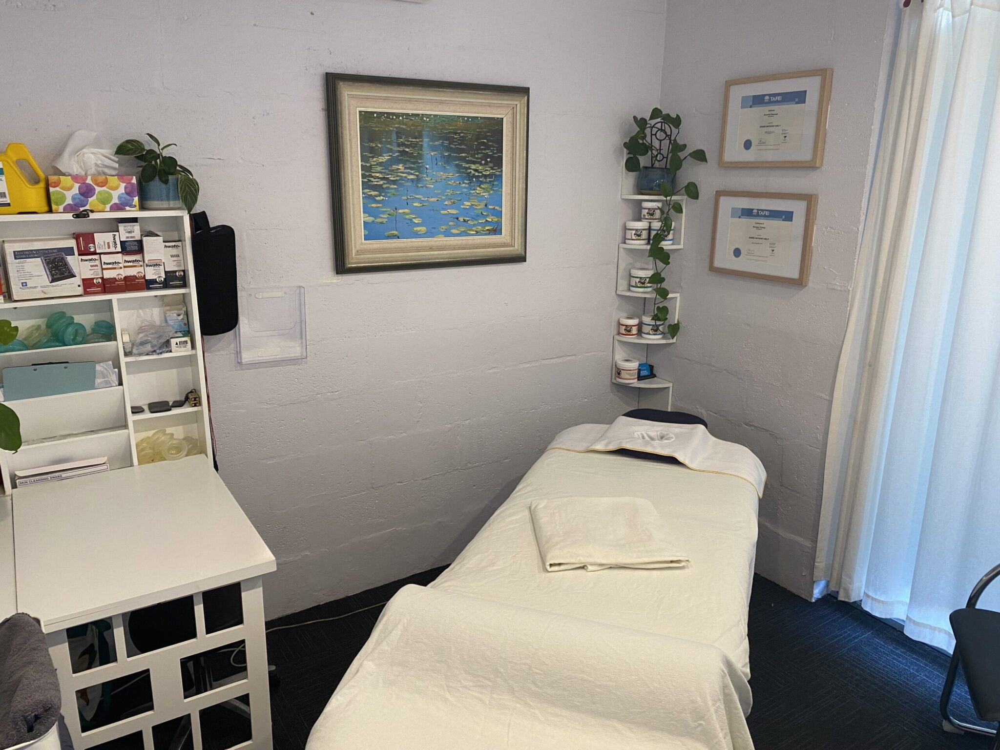 Treatment room at Kintsugi Therapies Coogee NSW 2034
